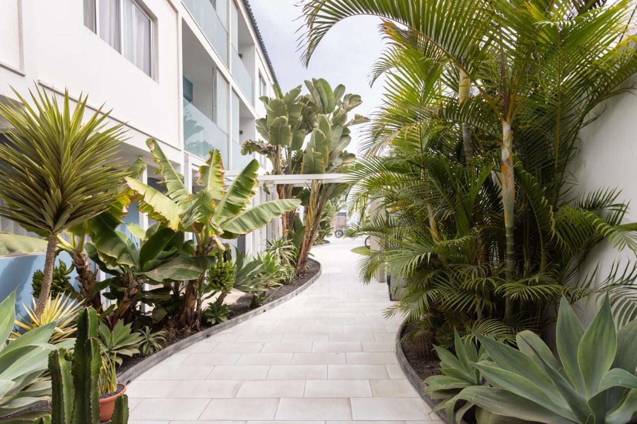 Home2Book Hola Rolls Corralejo Center Exterior photo